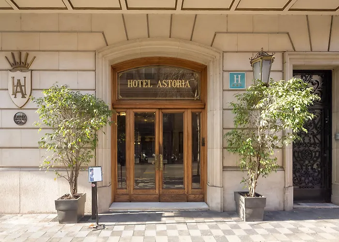 Astoria Hotel 3*