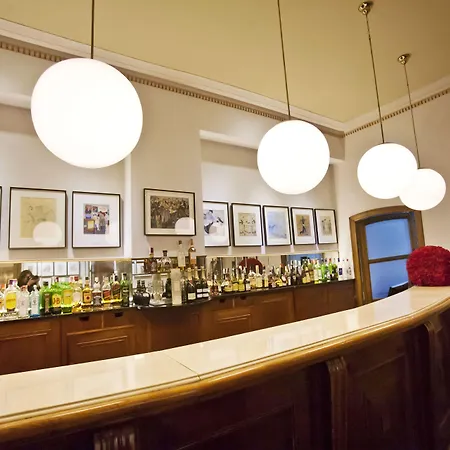 Astoria Szálloda 3*