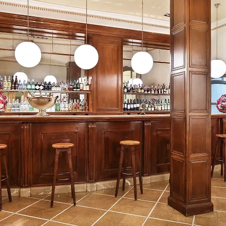 Astoria Szálloda 3*