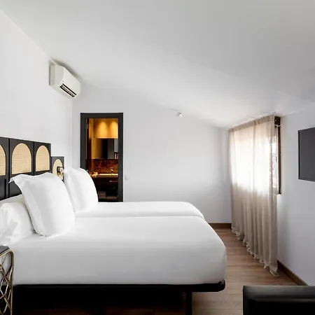 Szálloda Astoria 3*