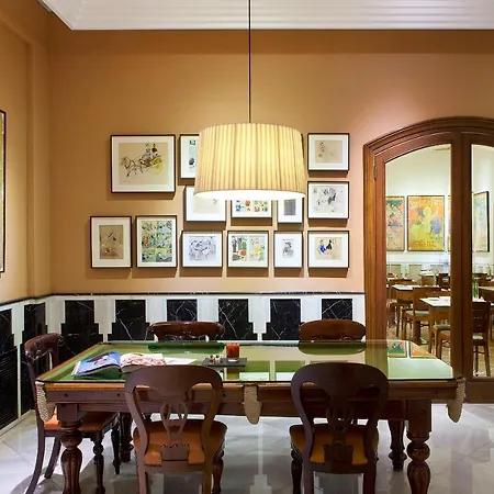 Astoria Hotel 3*