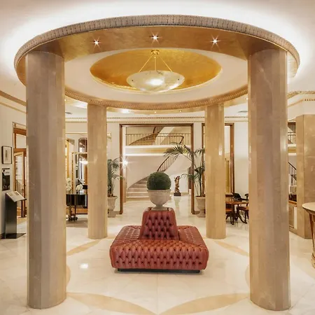 Astoria Hotel 3*